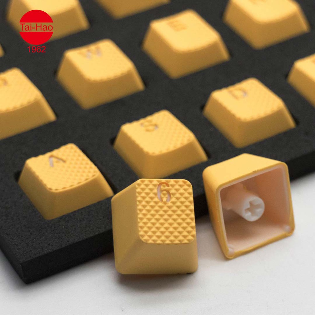 Tai-Hao 18-Keys TPR Backlit Double Shot Rubber-Keycap Set - Neon Orange