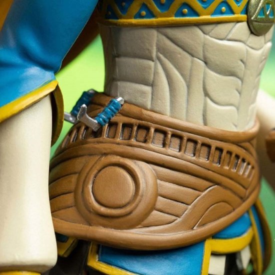 First 4 Figures - The Legend of Zelda: Breath of the Wild - Zelda Collector Edition Figure (With LED Light)
