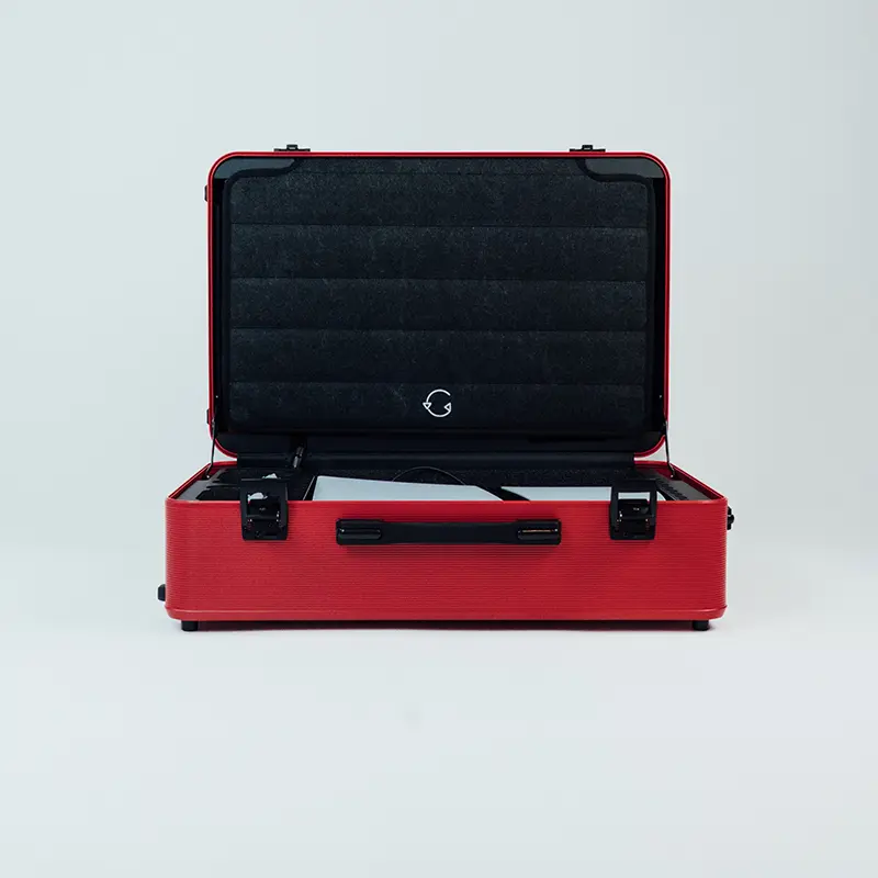 poga lux red4t5.webp