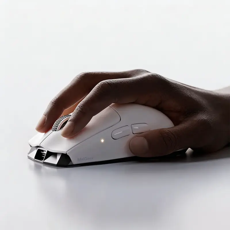 701571 MelGeek Horus Lightweight Esports Gaming Mouse White 6.webp