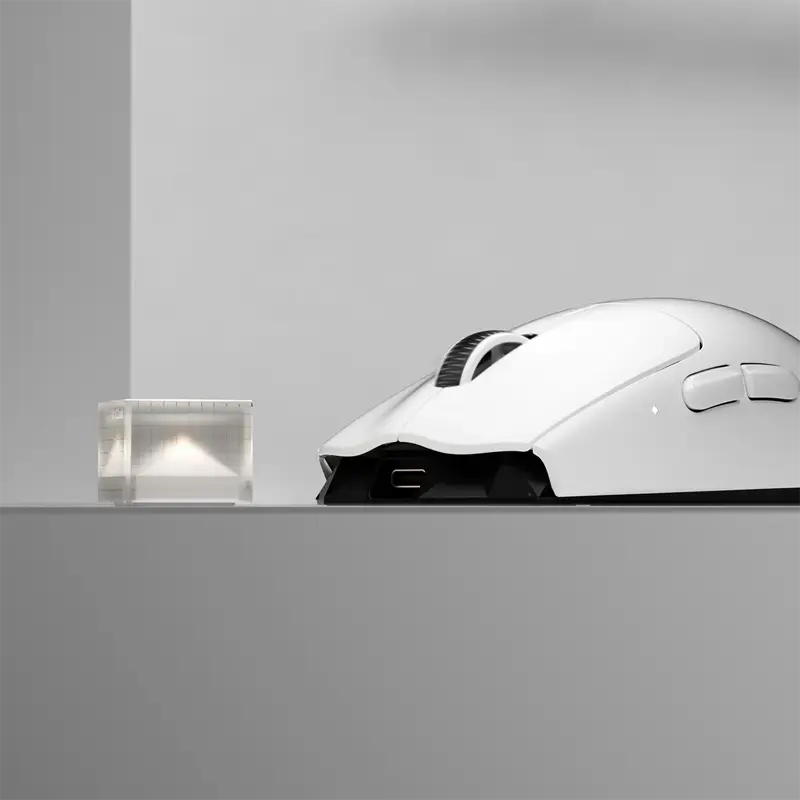 701571 MelGeek Horus Lightweight Esports Gaming Mouse White 4.webp